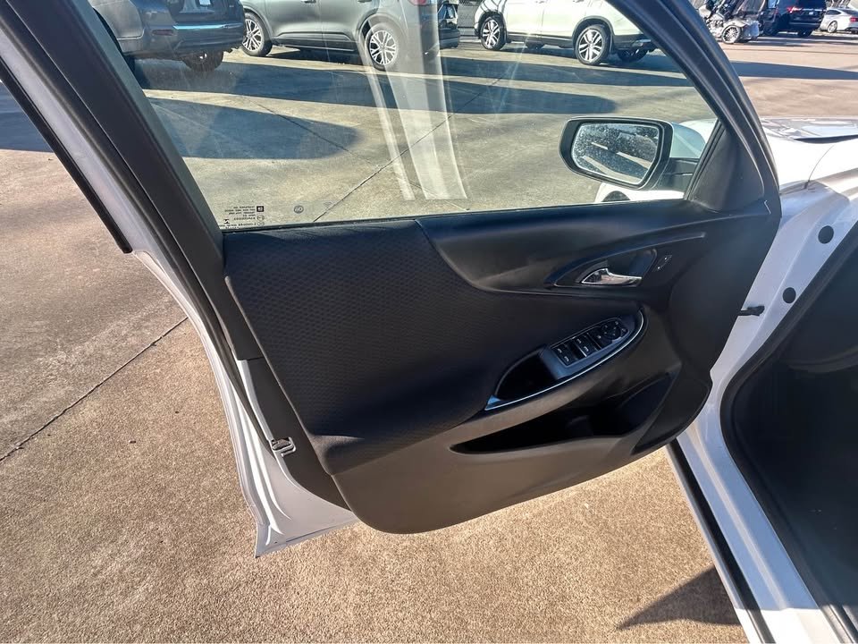 2018 Chevrolet Malibu 1LT - Photo 6