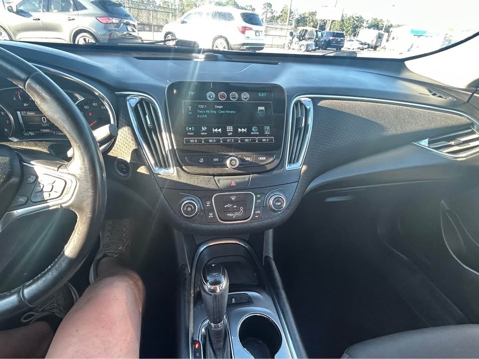 2018 Chevrolet Malibu 1LT - Photo 12
